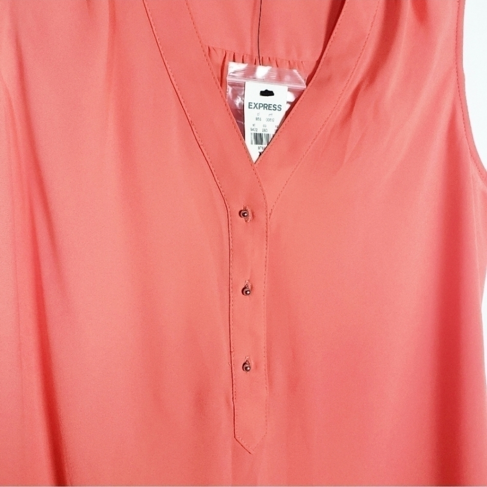 EXPRESS sleeveless blouse - Picture 2 of 5